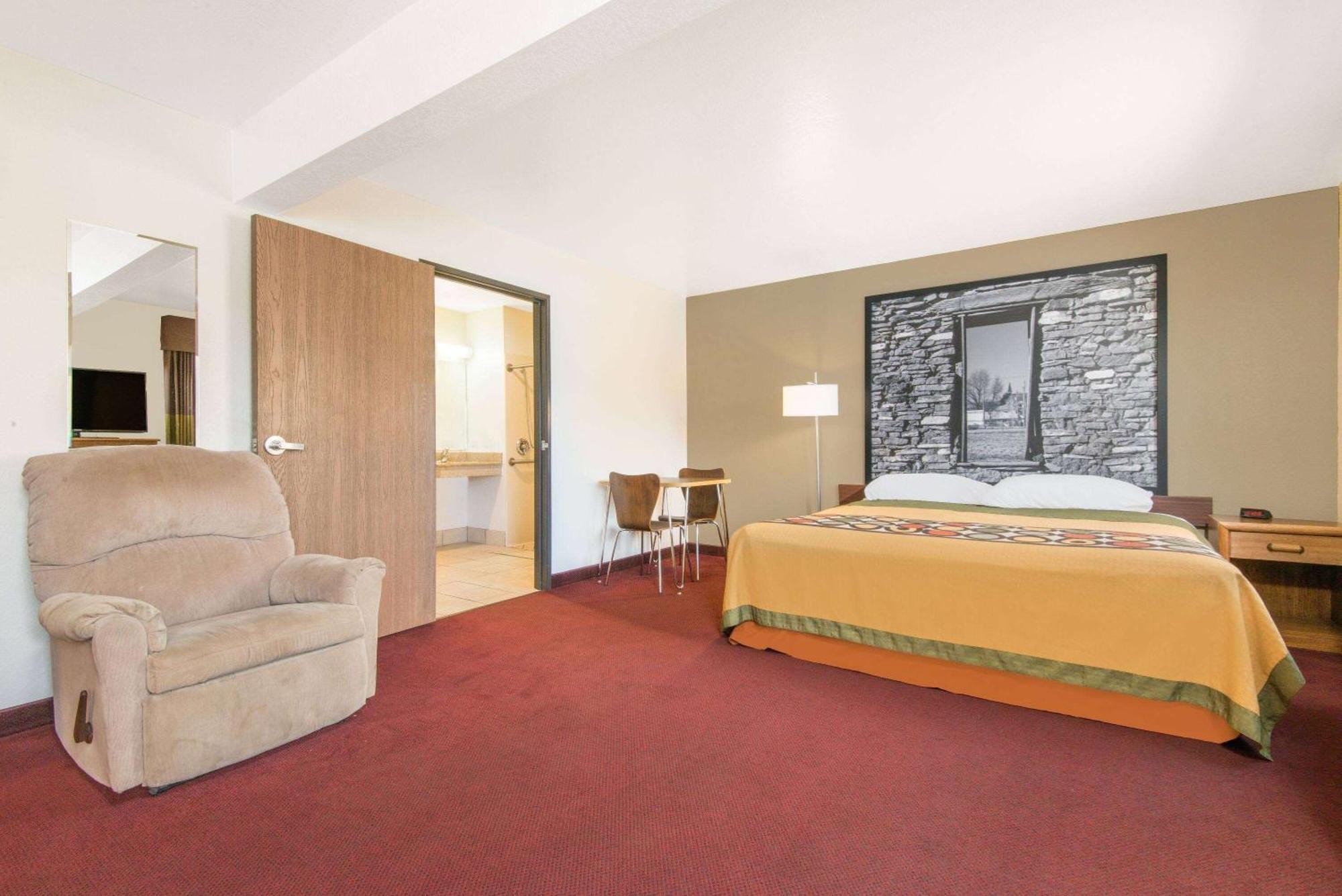 Super 8 By Wyndham Santa Rosa Hotel Buitenkant foto