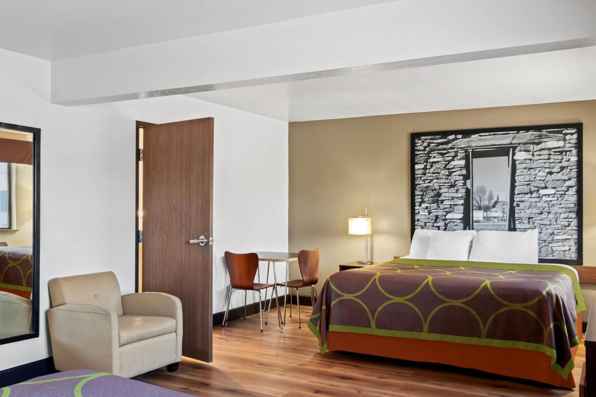Super 8 By Wyndham Santa Rosa Hotel Buitenkant foto